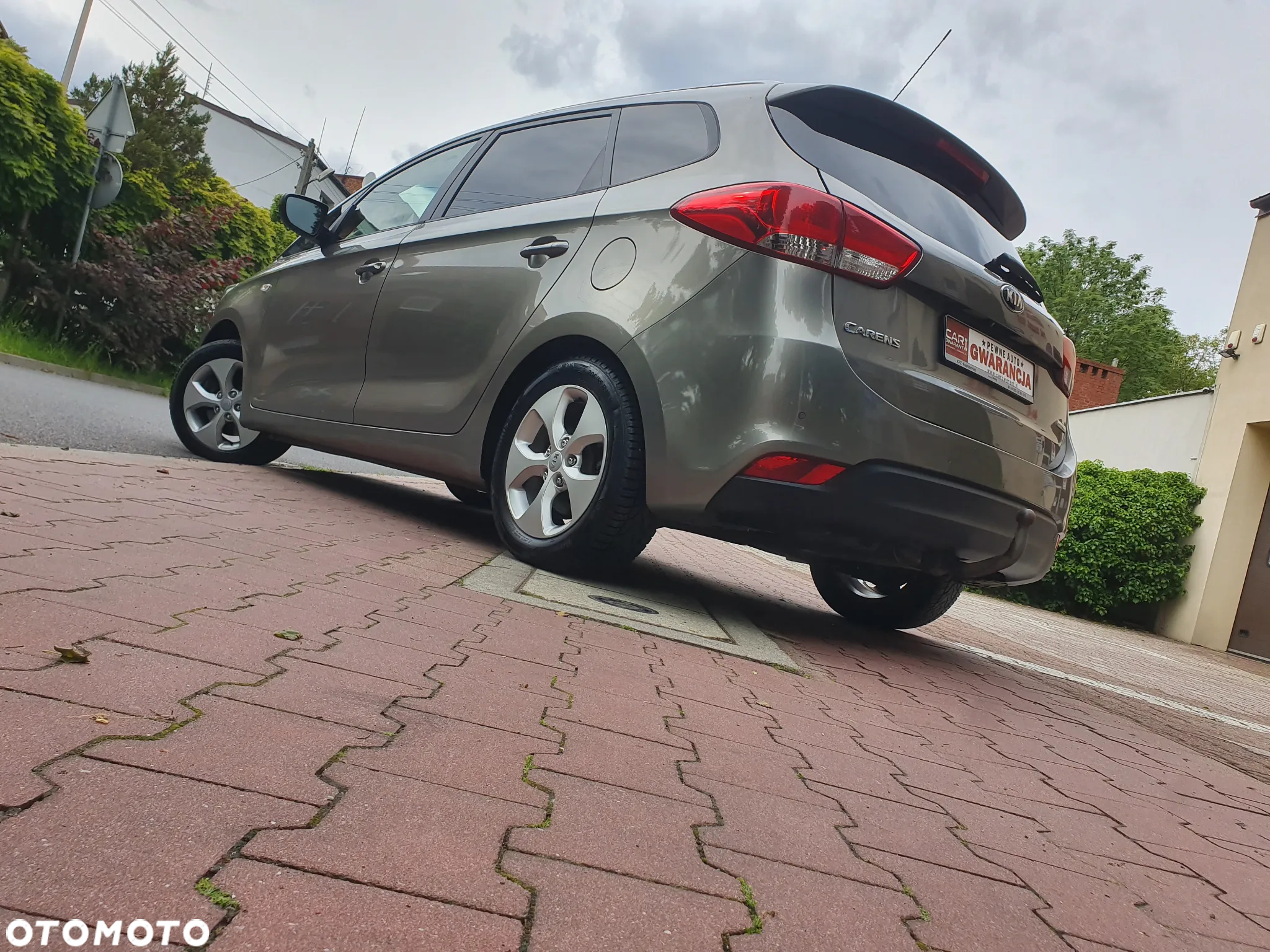Kia Carens 2.0 GDI XL 7os - 33