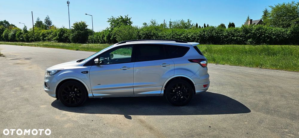 Ford Kuga 2.0 TDCi 4x4 ST-Line - 19