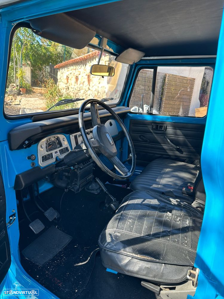 Toyota Land Cruiser - 12