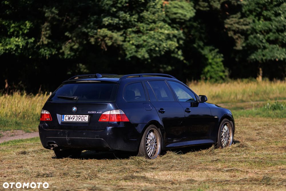BMW Seria 5 530d xDrive - 10