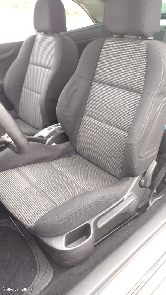 Peugeot 307 CC 2.0 HDi Sport - 8