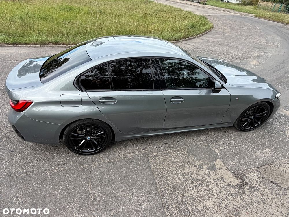 BMW Seria 3 320i xDrive M Sport - 24