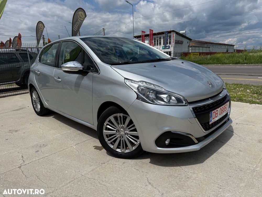 Peugeot 208 1.2 L PureTech Turbo S&S EAT6 Allure - 2