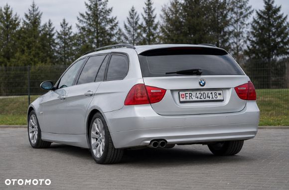 BMW Seria 3 330i - 2
