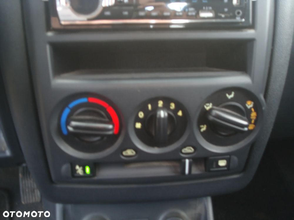 Hyundai Getz 1.3 GLS - 23