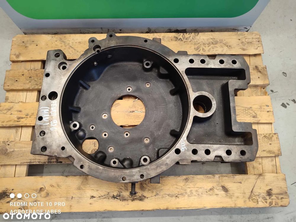 Obudowa koła zamachowego Fendt 926 - 2