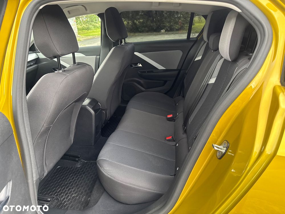 Opel Astra 1.2 T Edition S&S - 35