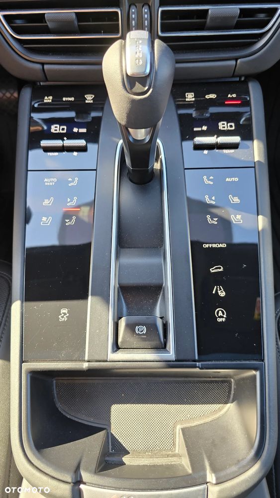 Porsche Macan Standard - 19