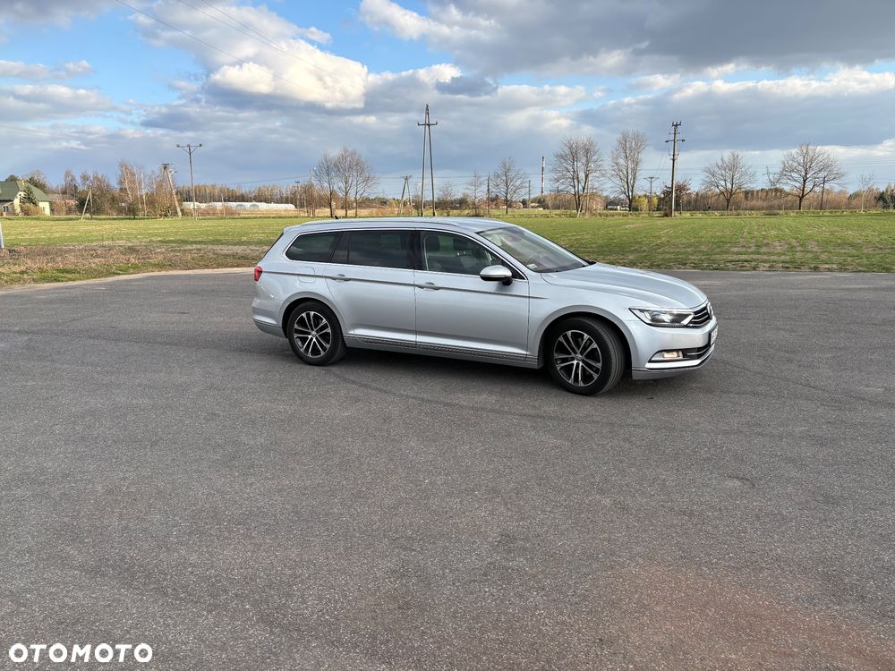 Volkswagen Passat 2.0 TDI SCR Highline - 15