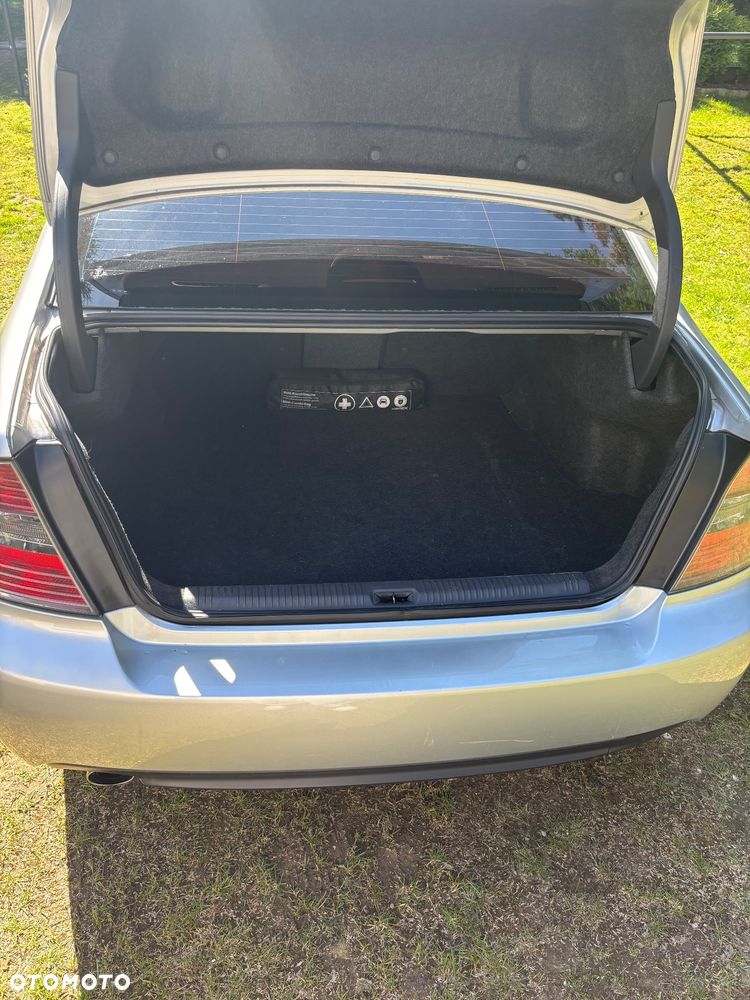 Subaru Legacy 2.0i AT - 7