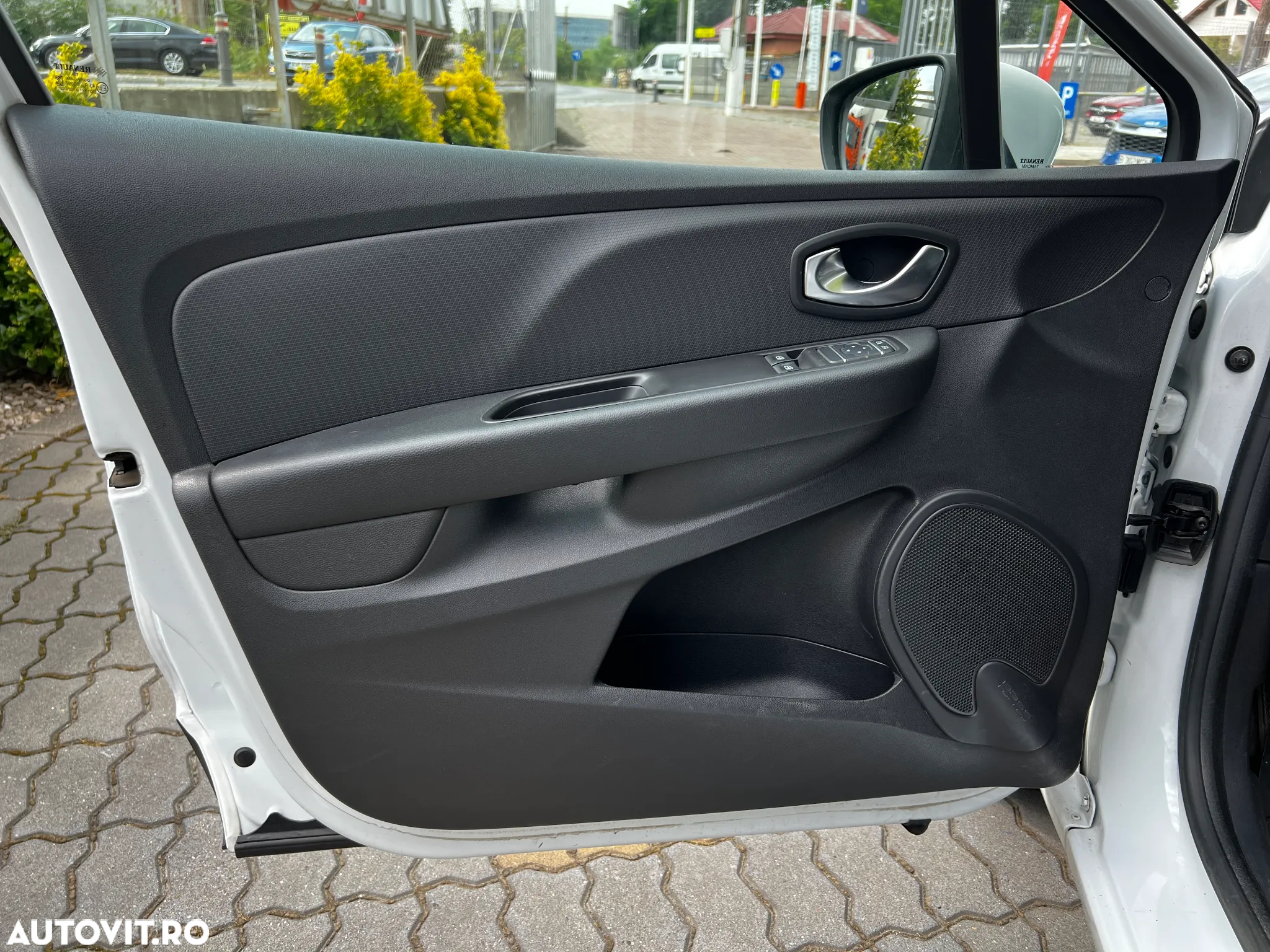 Renault Clio IV TCe Life - 28