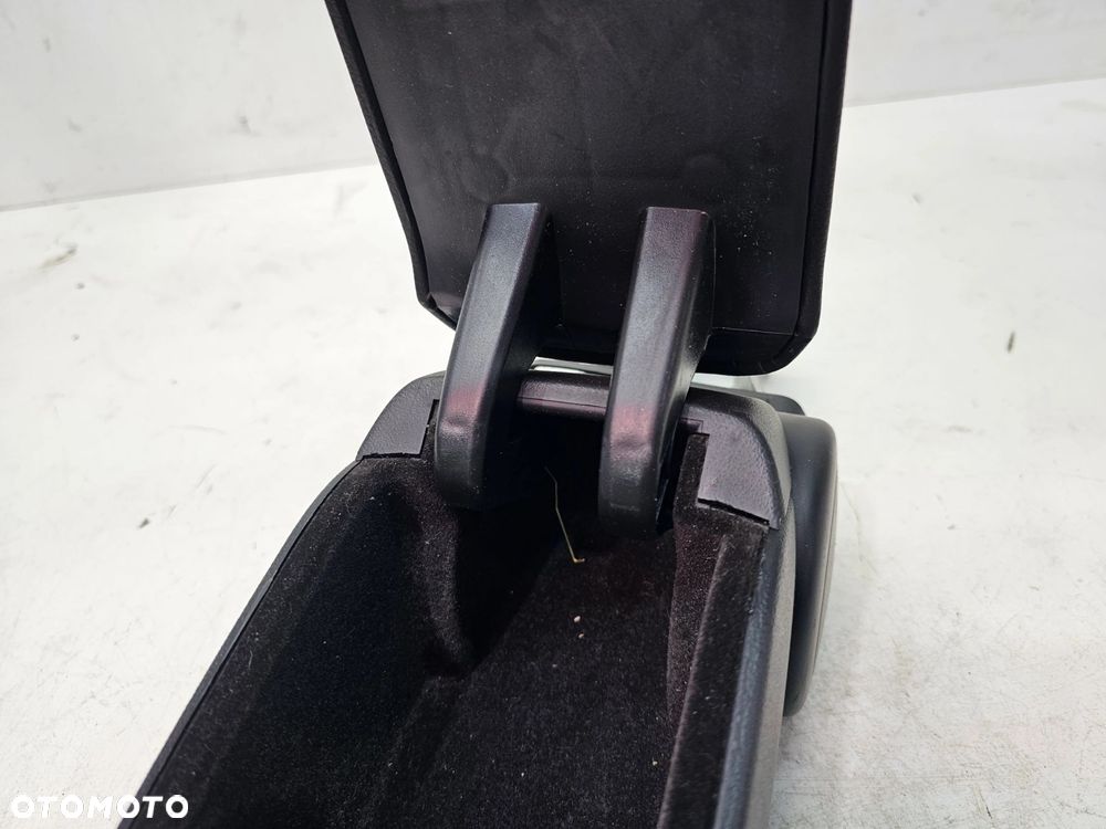 PODŁOKIETNIK PRZÓD REGULOWANY AUDI A3 8P 8P0864207B 6PS SOUL - 10