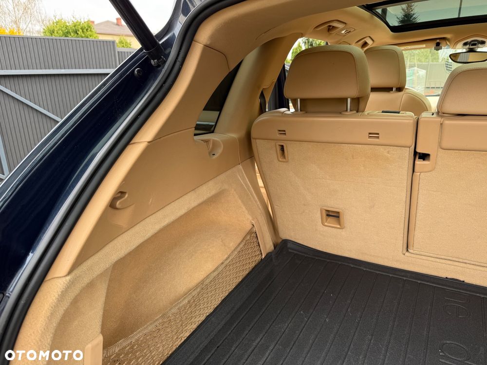 Porsche Cayenne - 21