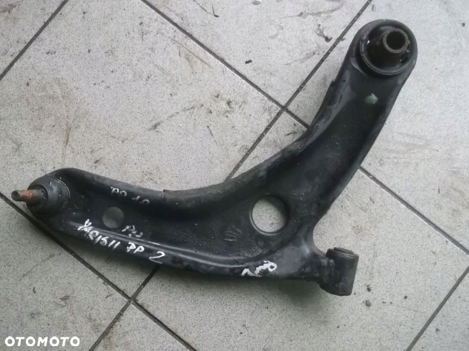 WAHACZ LEWY PRAWY TOYOTA YARIS II III 2006- 1.0 1.3 1.4 - 4