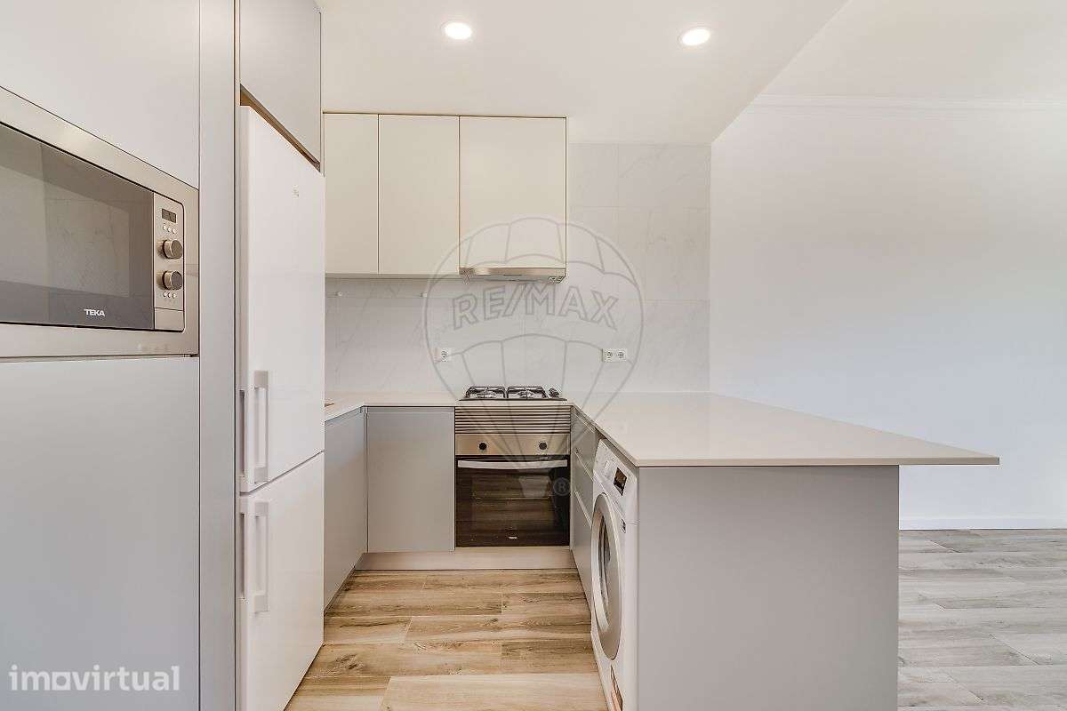 Apartamento T1 para arrendamento - Grande imagem: 2/16