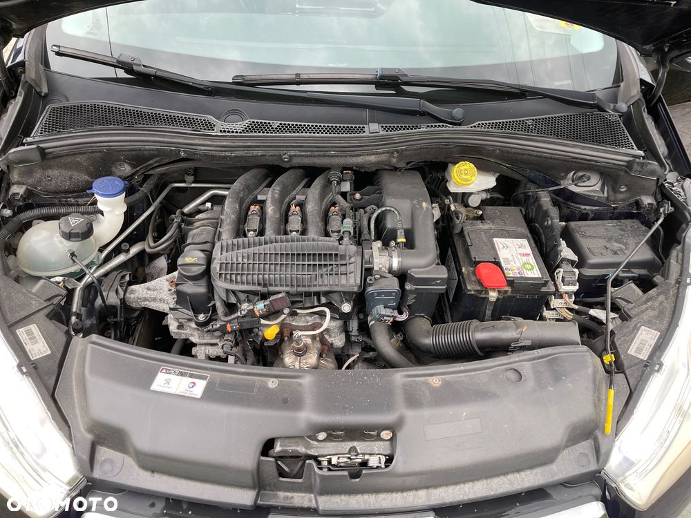 Peugeot 208 1.2 PureTech Active - 18