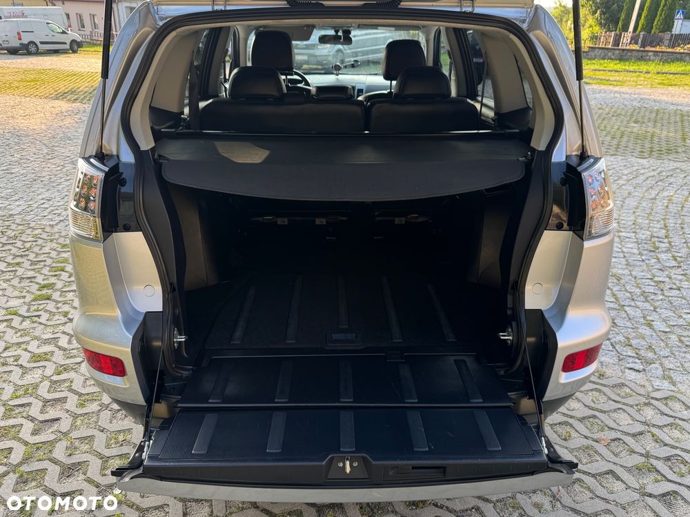 Mitsubishi Outlander 2.0 2WD Invite - 37