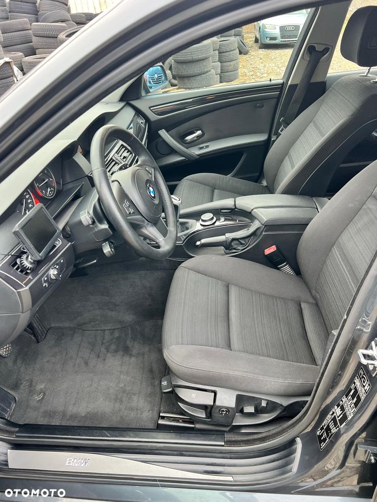 BMW Seria 5 520d - 12
