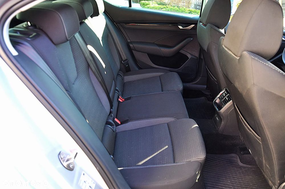 Skoda Octavia 1.5 TSI Selection - 16