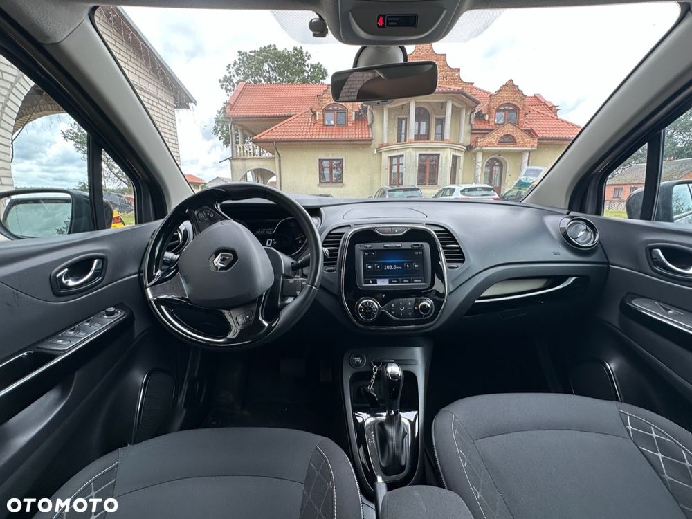 Renault Captur - 16