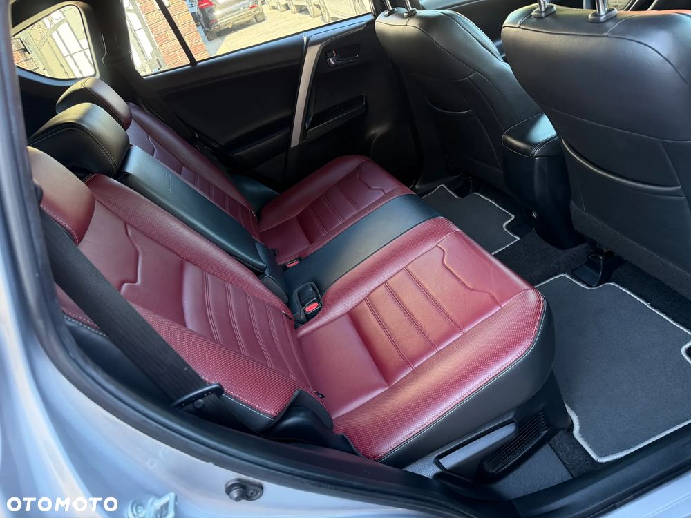 Toyota RAV4 Hybrid Selection 4x2 - 32