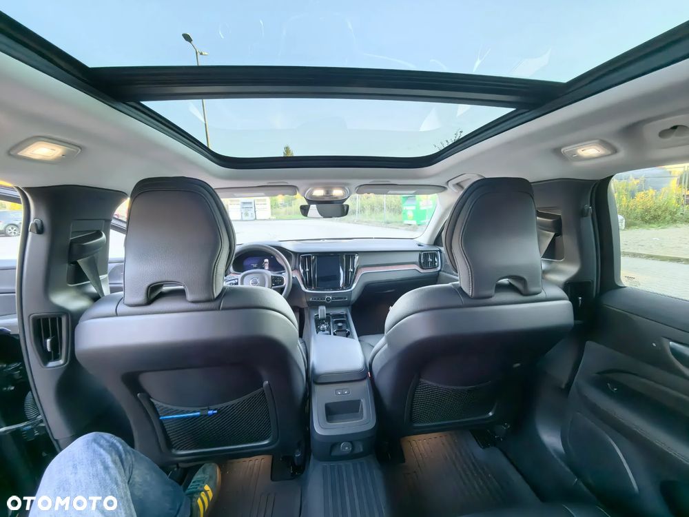 Volvo V60 B5 B AWD Plus Dark - 10