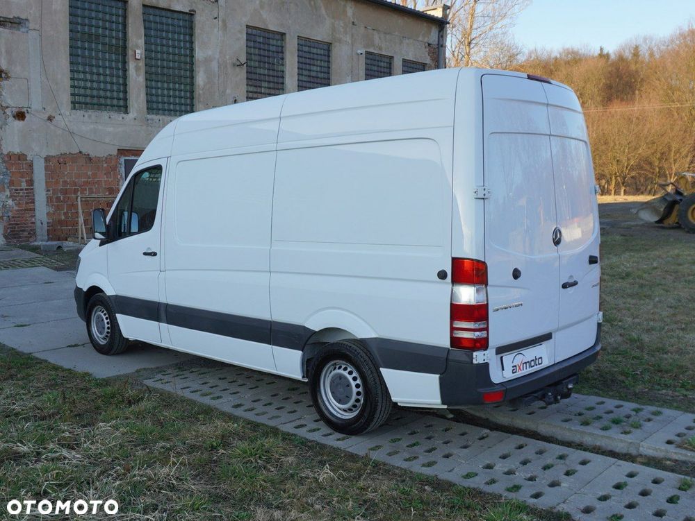 Mercedes-Benz Sprinter - 8