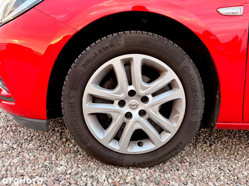 Opel Astra 1.6 CDTI Essentia - 17