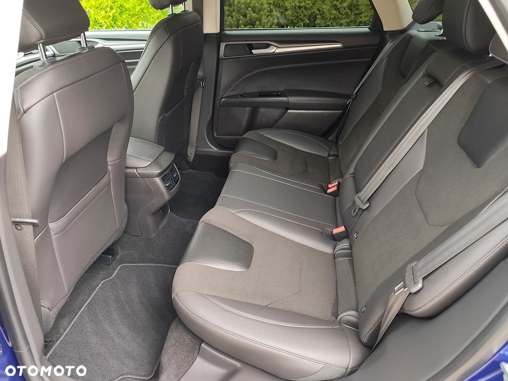 Ford Mondeo 2.0 TDCi Titanium PowerShift - 19