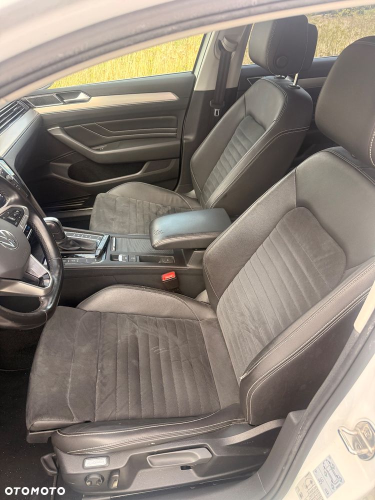 Volkswagen Passat 2.0 TDI EVO Elegance DSG - 9