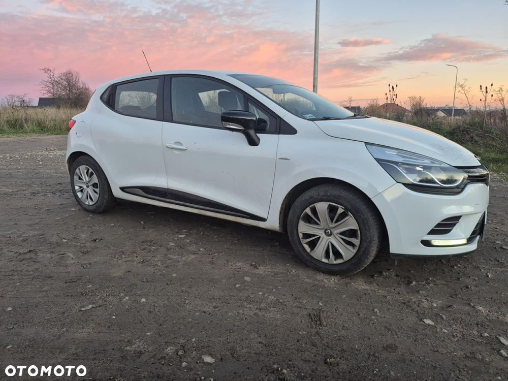 Renault Clio 1.2 16V 75 LIMITED 2018 - 2