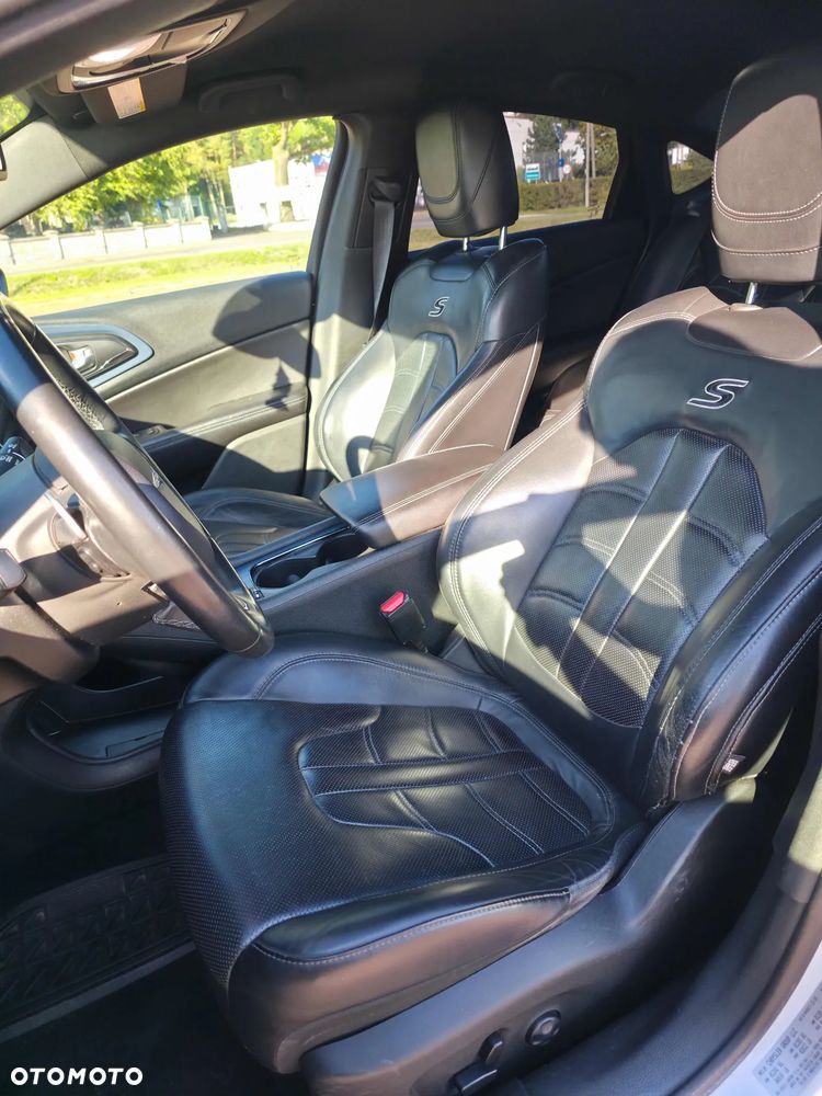 Chrysler 200 - 10