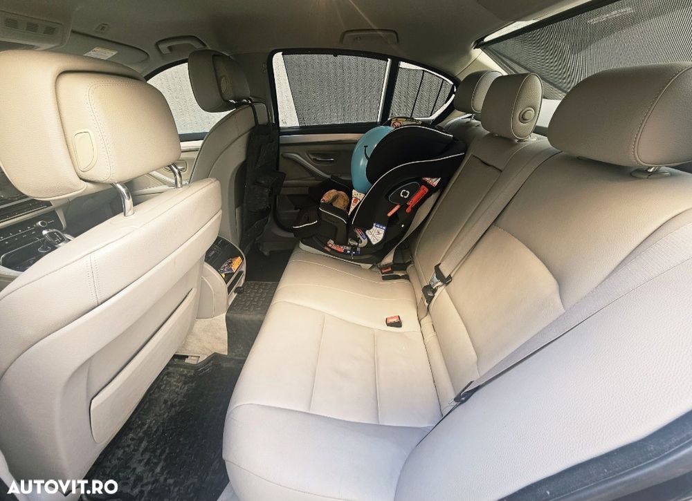 BMW Seria 5 525d xDrive - 6