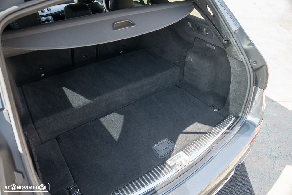 Mercedes-Benz E 300 e AMG Line - 38