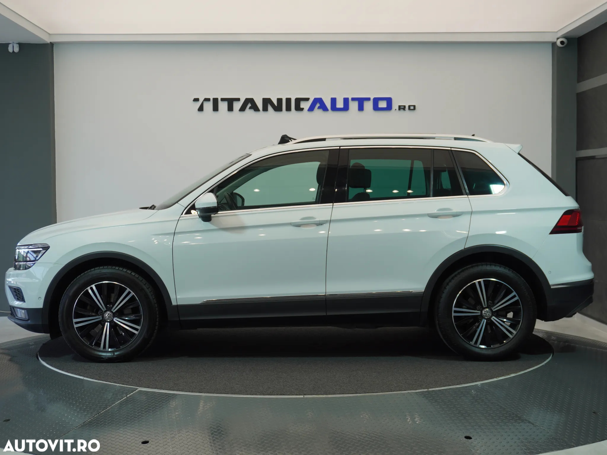 Volkswagen Tiguan 2.0 TDI SCR DSG Elegance - 5