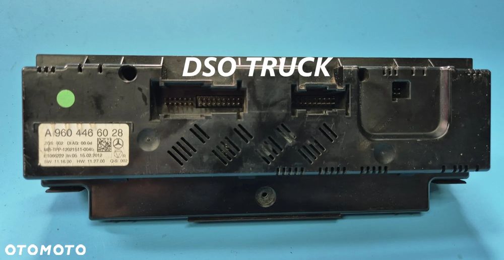 Panel klimatyzacji nawiewu A9604466028 A9604466128 A9604467828 MERCEDES - 4