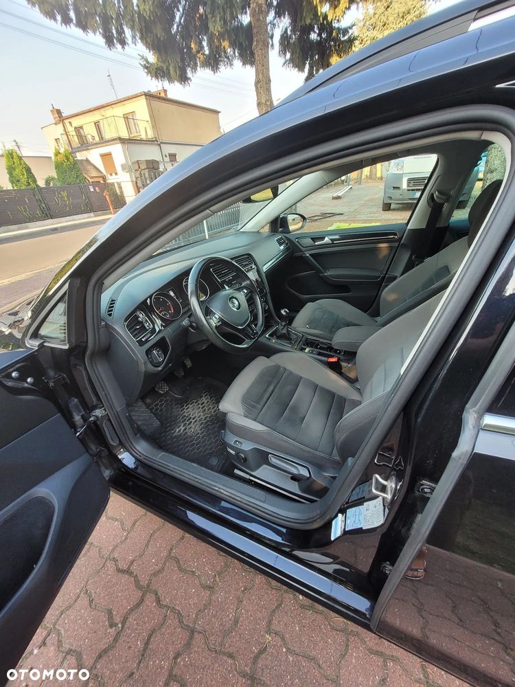 Volkswagen Golf 1.6 TDI BMT Highline - 9