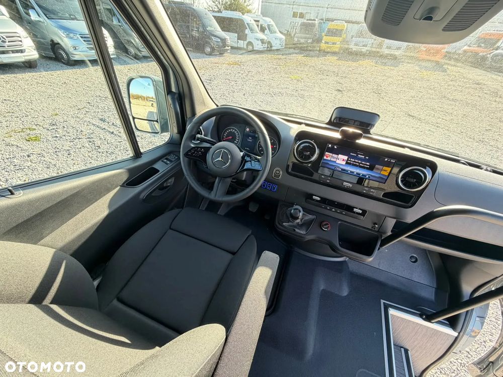 Mercedes-Benz Sprinter 519 - 27