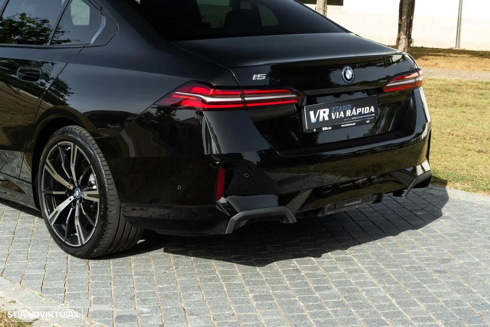 BMW i5 eDrive40 Pack Desportivo M - 33
