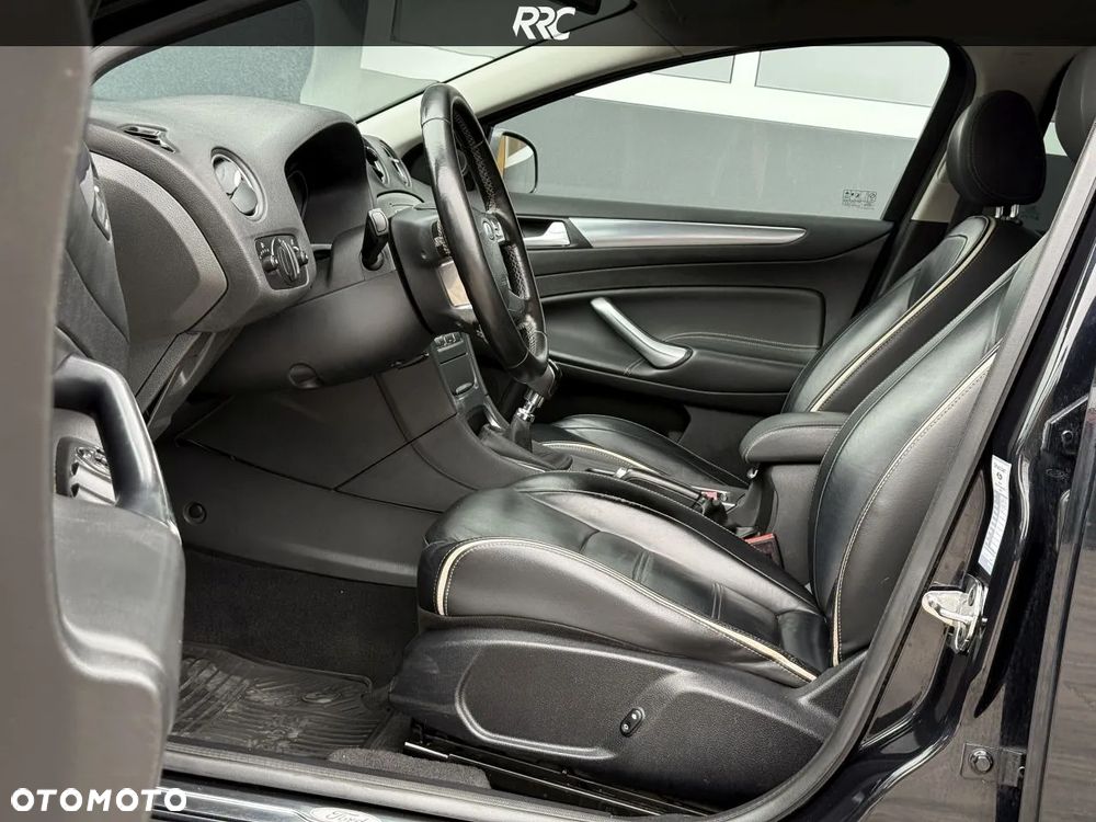 Ford Mondeo 2.0 TDCI Titanium - 19