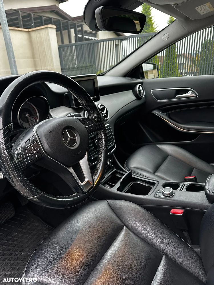 Mercedes-Benz GLA 220 CDI 4MATIC Aut. - 2