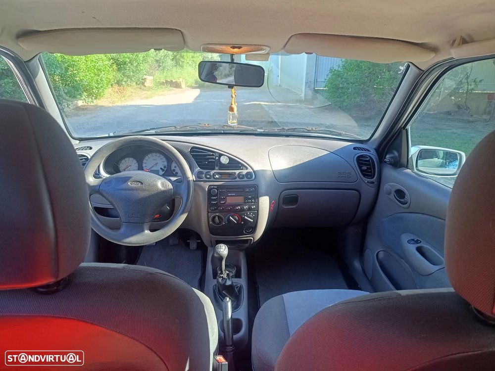 Ford Fiesta 1.25 Edition - 9