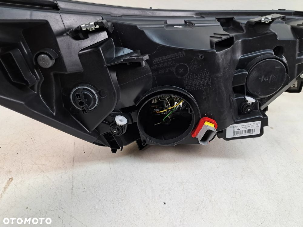 LAMPA IVECO DAILY 6 LIFT KOMPLET LAMPY PRZEDNIE ZWYKŁE - 16