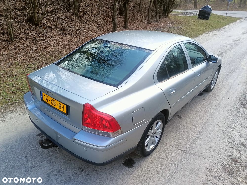 Volvo S60 2.0T Momentum - 12