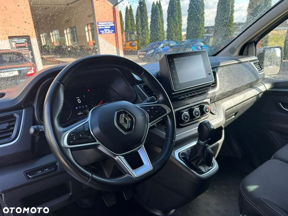 Renault Trafic - 19