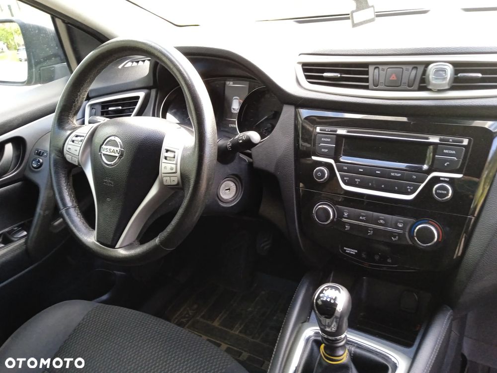 Nissan Qashqai 1.2 DIG-T N-Vision - 9
