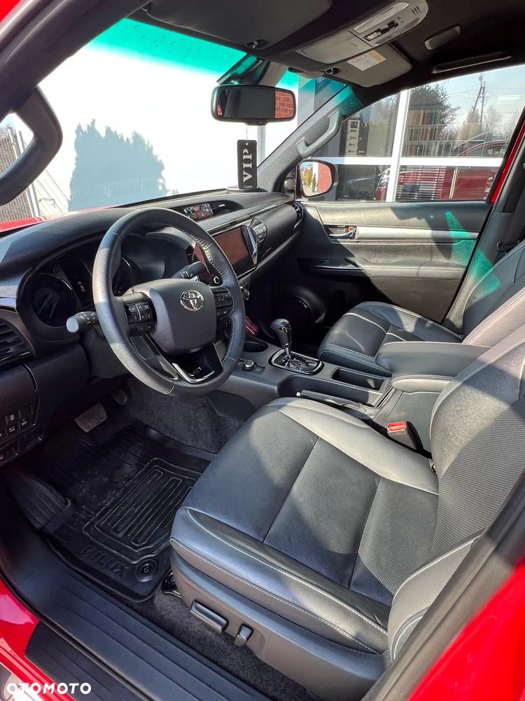 Toyota Hilux 2.8 D-4D Double Cab Invincible 4x4 - 9