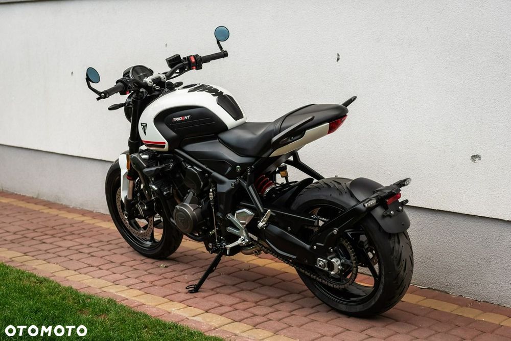 Triumph Trident - 4