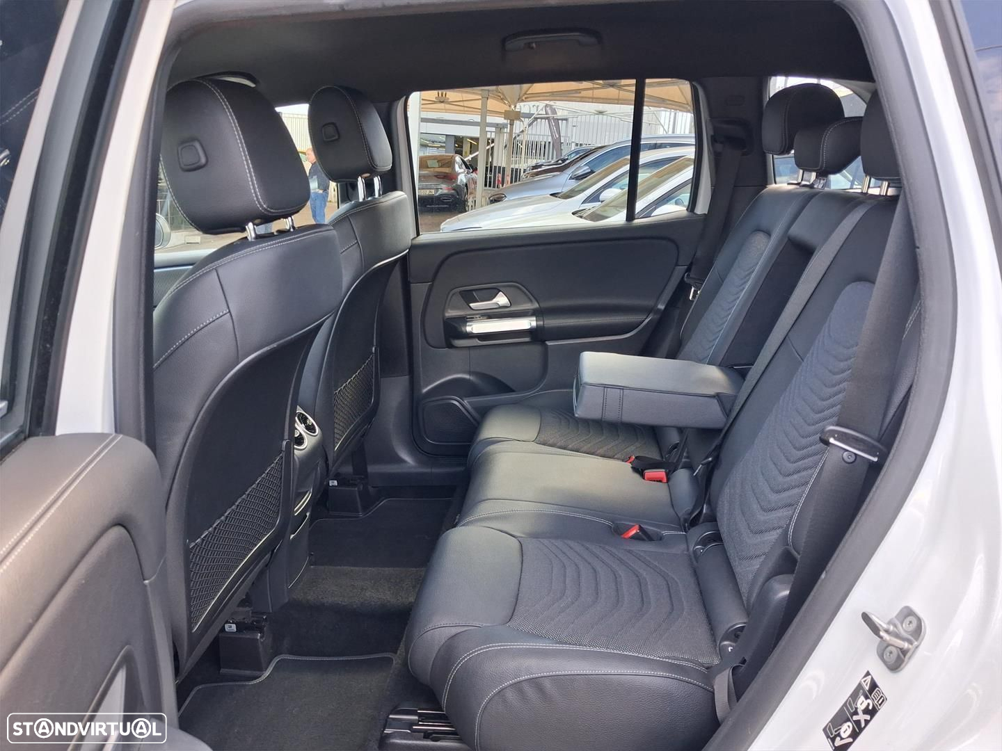 Mercedes-Benz GLB 180 d Progressive - 11