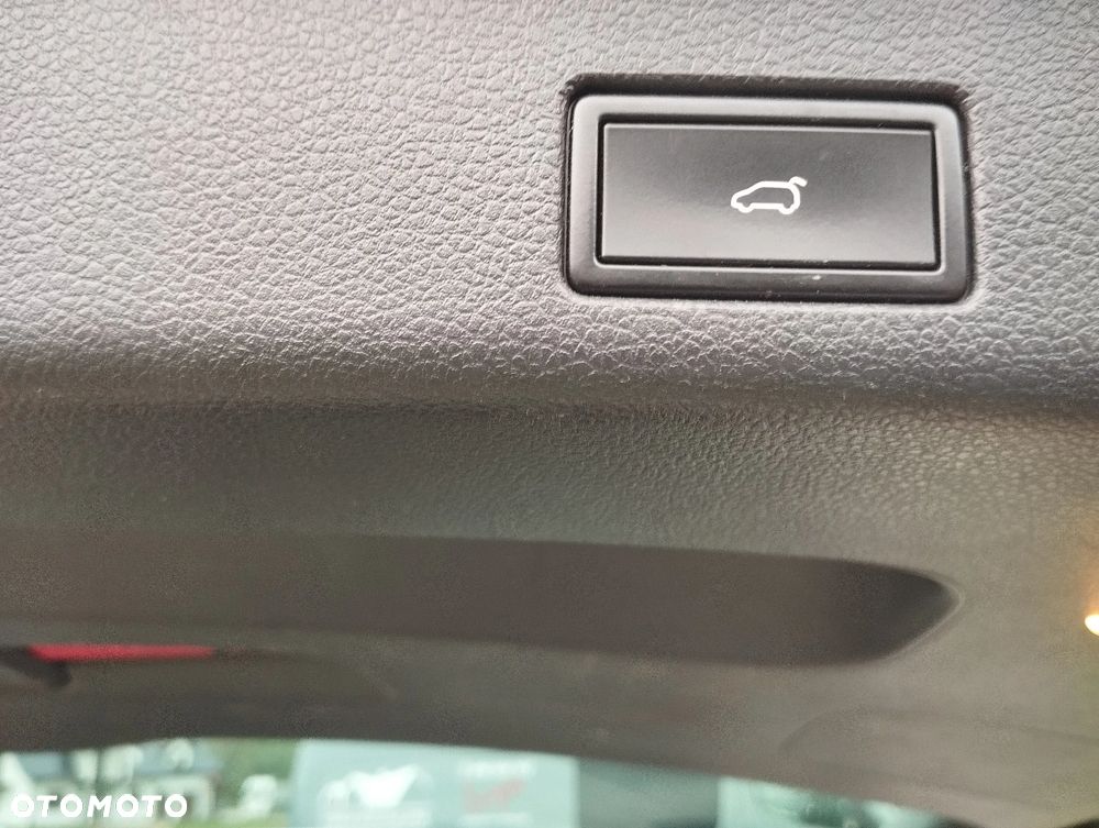 Volkswagen Sharan 2.0 TDI DSG (BlueMotion Technology) Trendline - 9